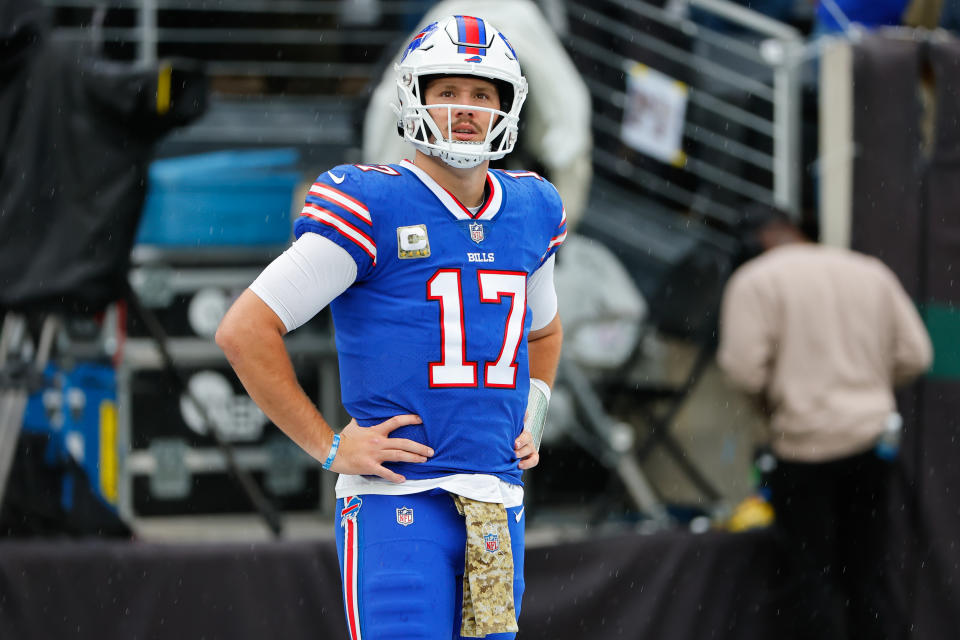 EAST RUTHERFORD, NJ - NOVEMBER 06: Buffalo Bills quarterback Josh Allen (17) warms up before the National Football League game between the New York Jets and the Buffalo Bills on November 6, 2022 at MetLife Stadium in East Rutherford, New Jersey.  (Photo by Rich Graessle/Icon Sportswire via Getty Images)