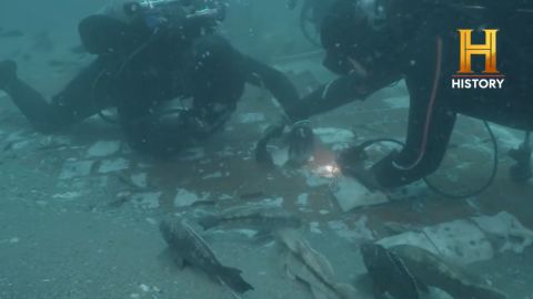 Divers found a missing piece of the Space Shuttle shuttle while roaming the ocean floor off the east coast of Florida.