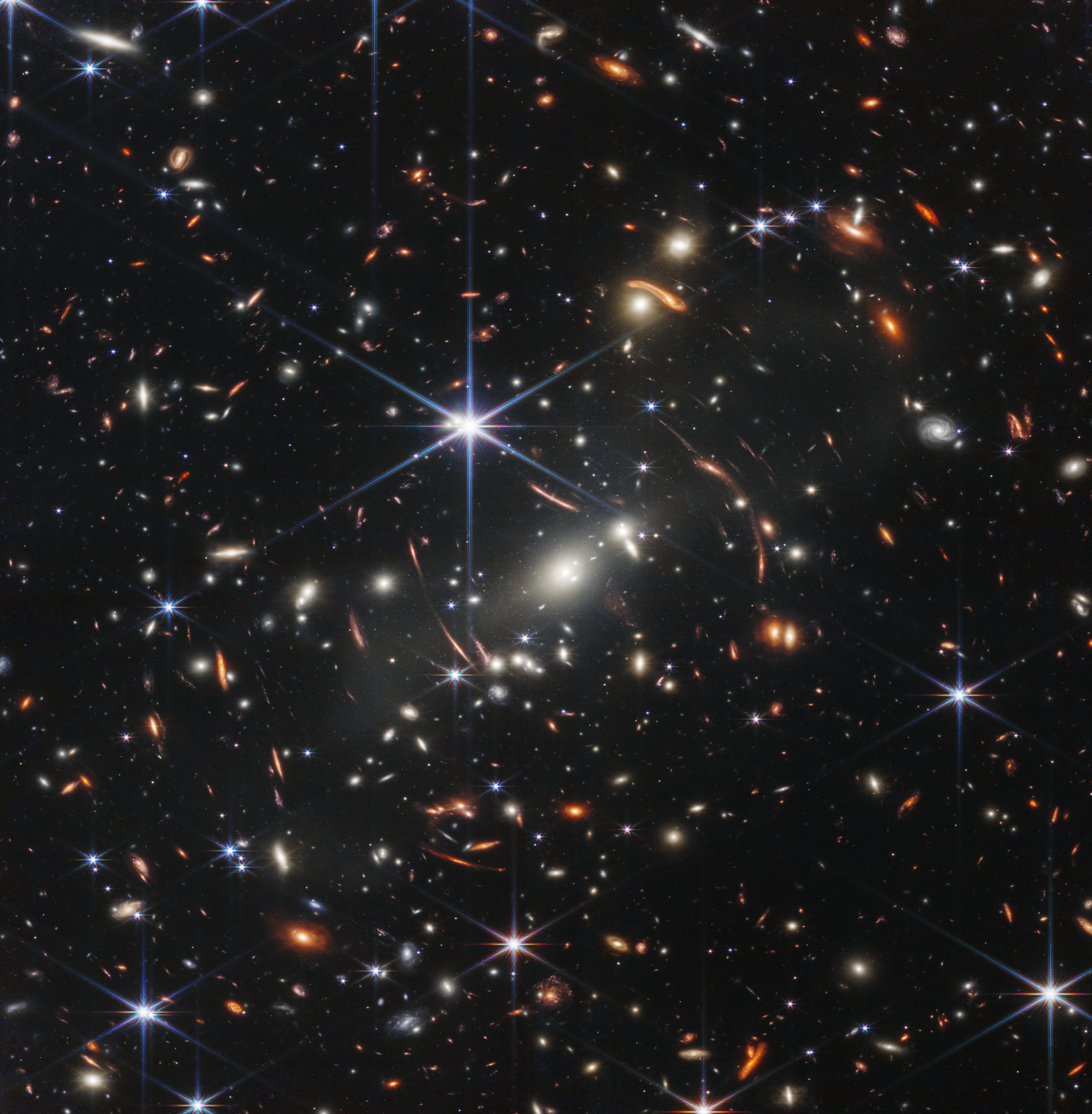 Thousands of galaxies flood this near-infrared image of the galaxy cluster SMACS 723