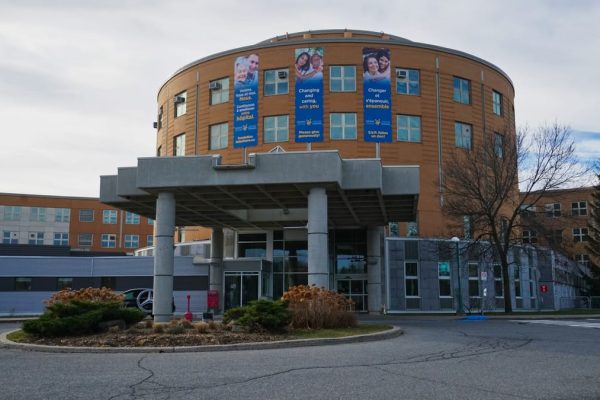 Lakeshore Hospital emergency: patient with chest pain died despite activating help bell four times