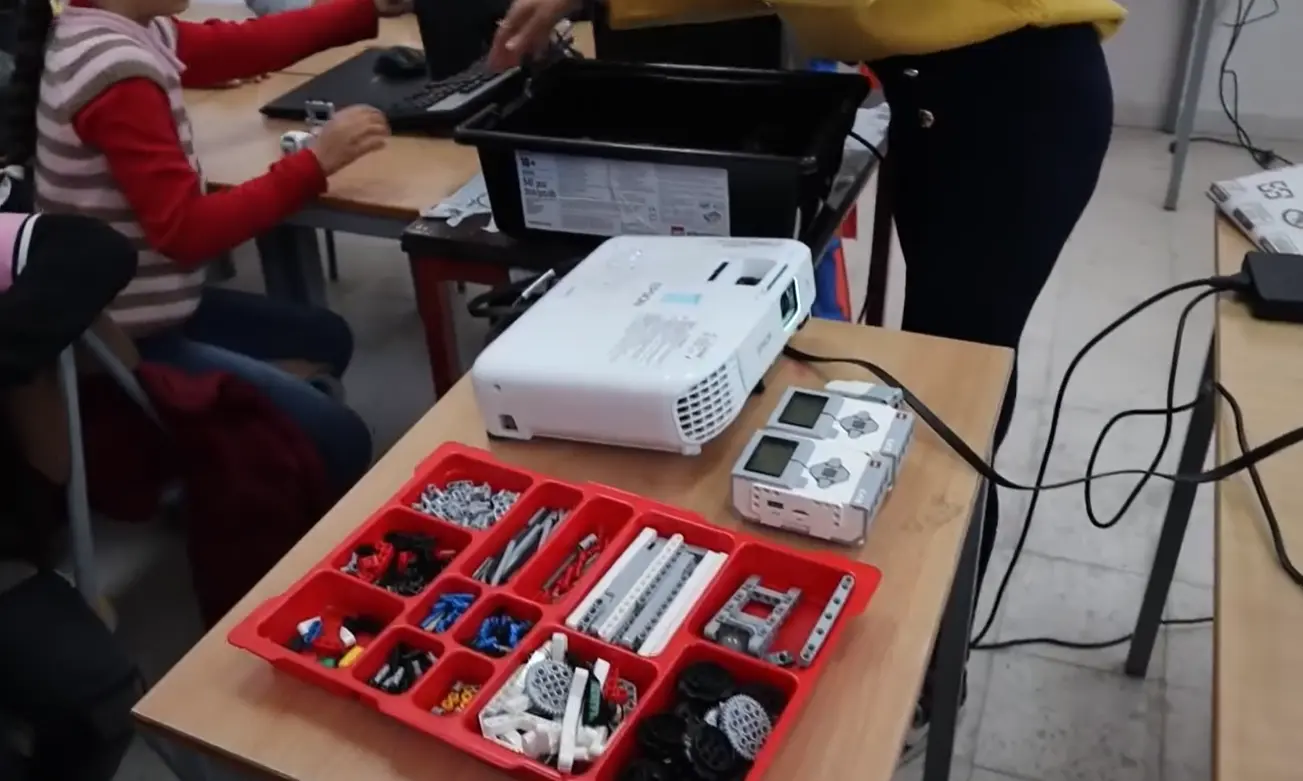 Smart Programmer Club – Kairouan Robotics