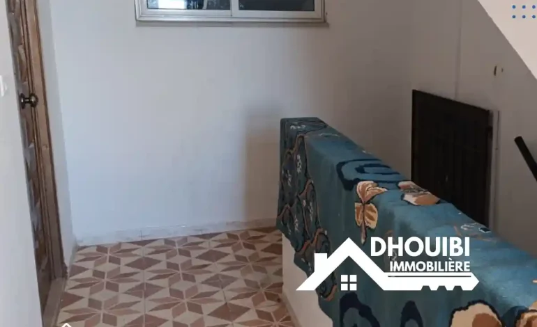 House-Garage-2 upper floors + Studio for sale in Kairouan